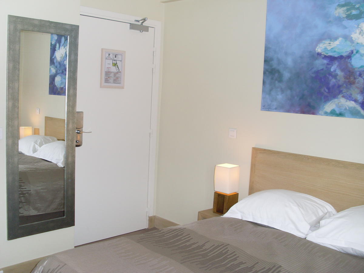 Hotel Le Parc Marly-le-Roi Phòng bức ảnh